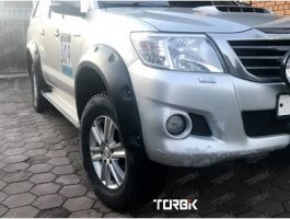 Расширители арок Torbik на Toyota Hilux